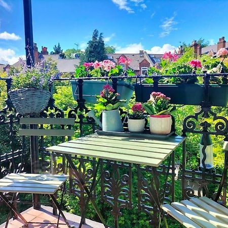 Charming London With Balcony Londres Exterior foto